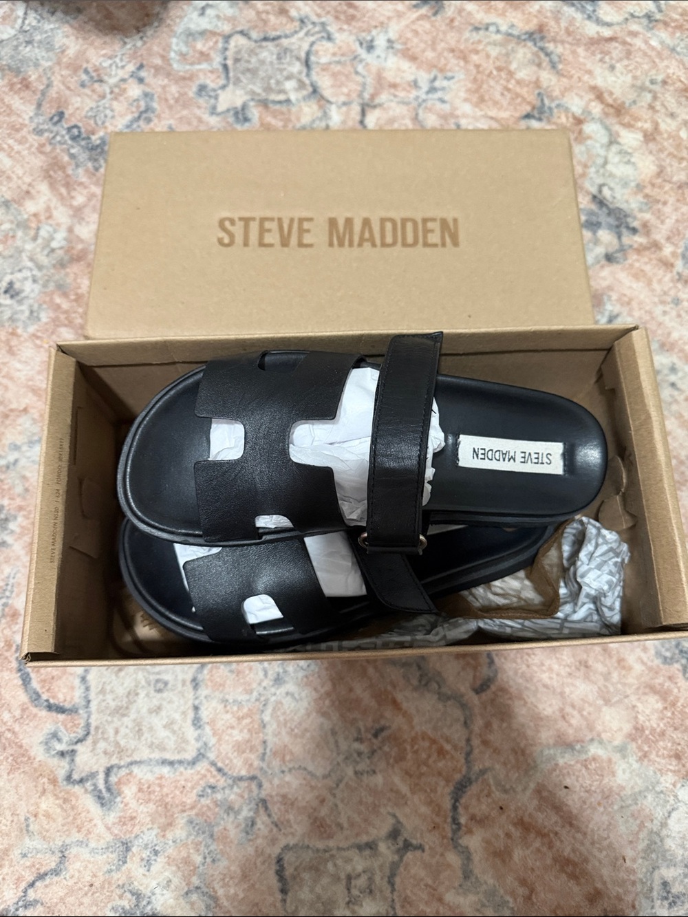 Steve Madden Black Leather Mayven Sandals New in Box Size 6
